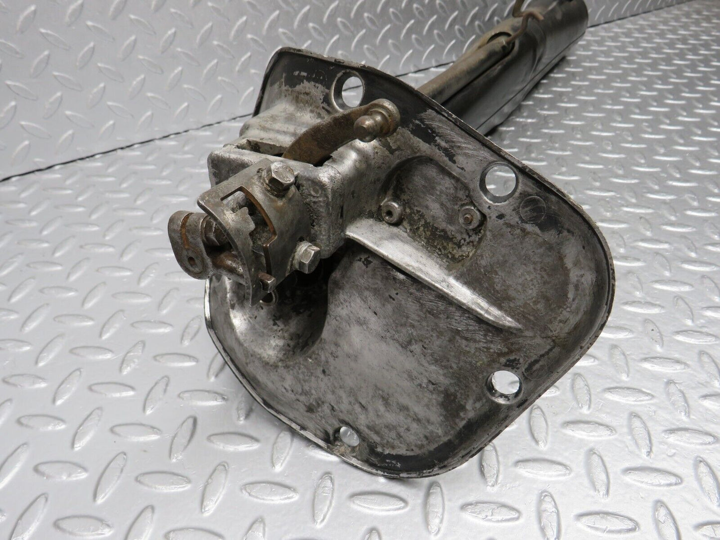 40383 Mercedes-Benz W110 230 Steering Column With Gear Selector 1114622395