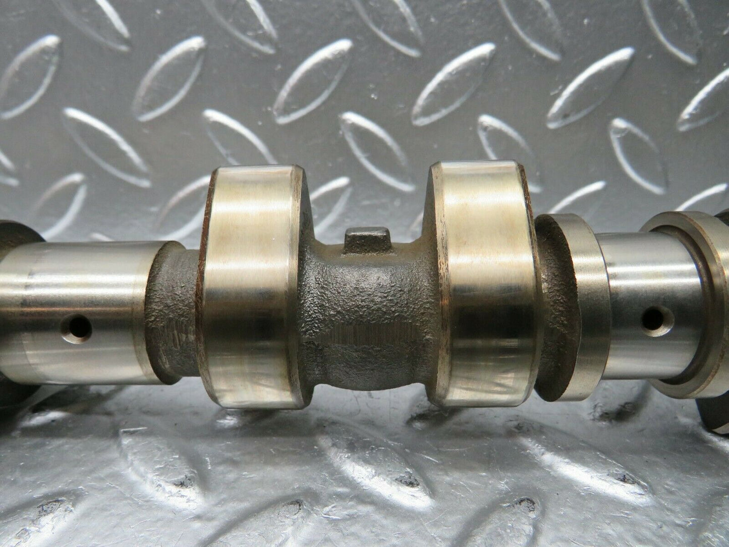 22557 Mercedes-Benz C124 E220 Coupe Camshaft Right Side Exhaust