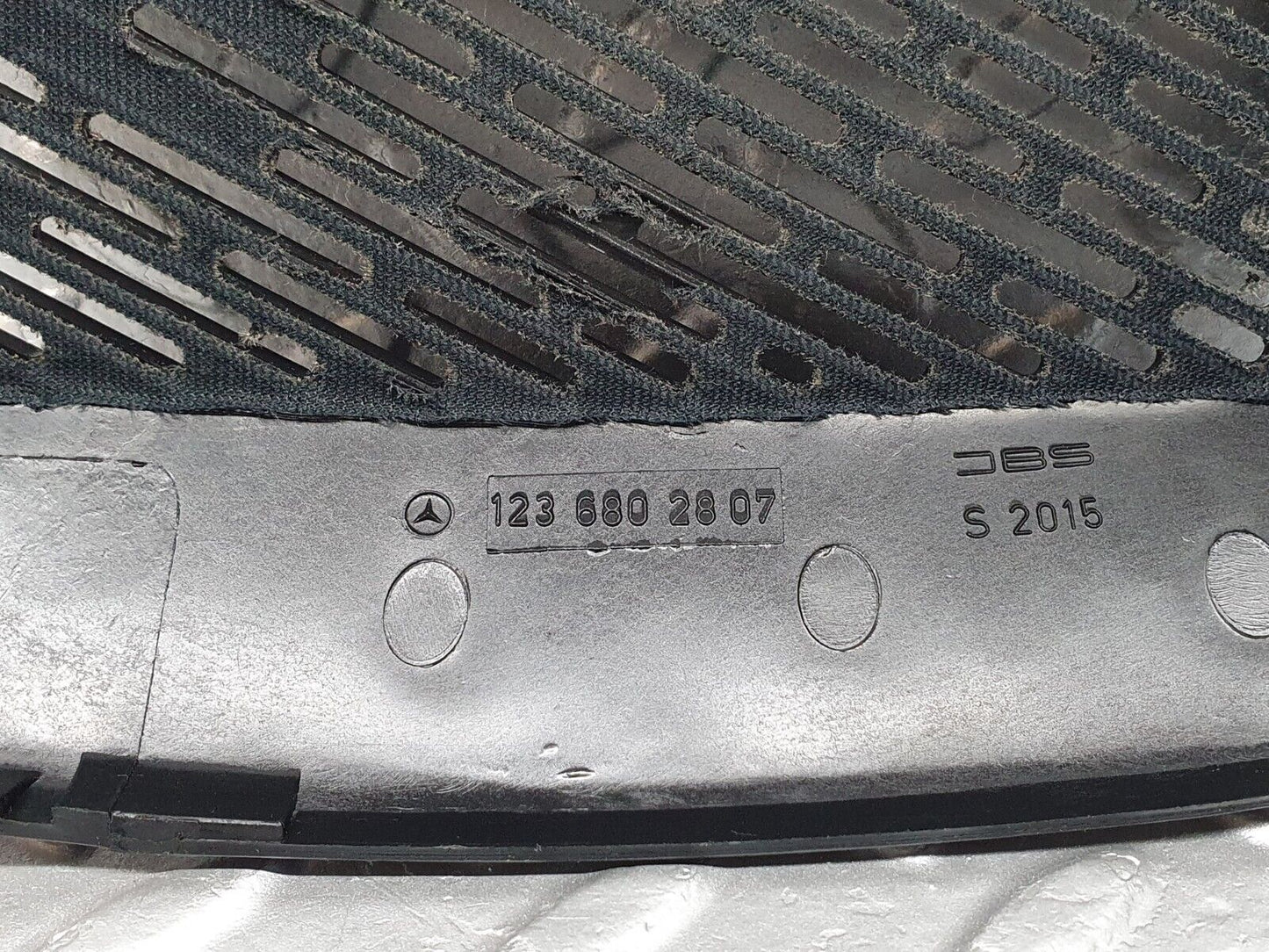 40719 Mercedes-Benz W123 300D Dashboard Speaker Covers 1236802707 1236802807
