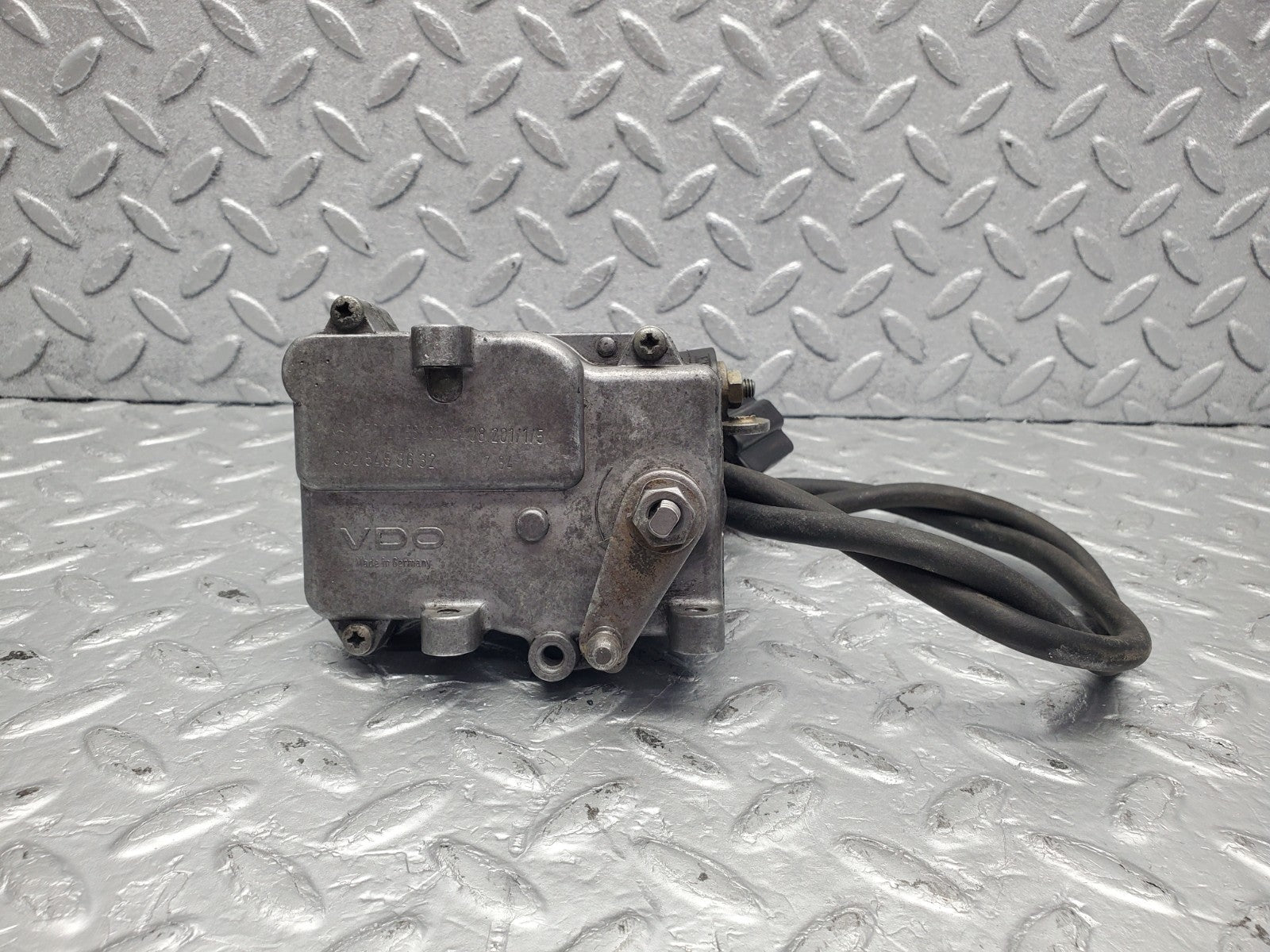 W126 Coupe cruise control actuator used OEM
