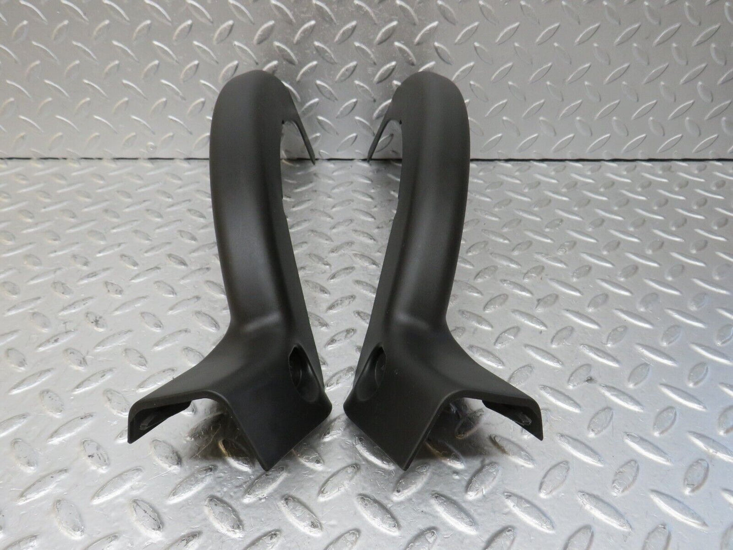 35212 Mercedes-Benz W221 Trunk Lid Hinge Cover Pair 2216930217 2216930117