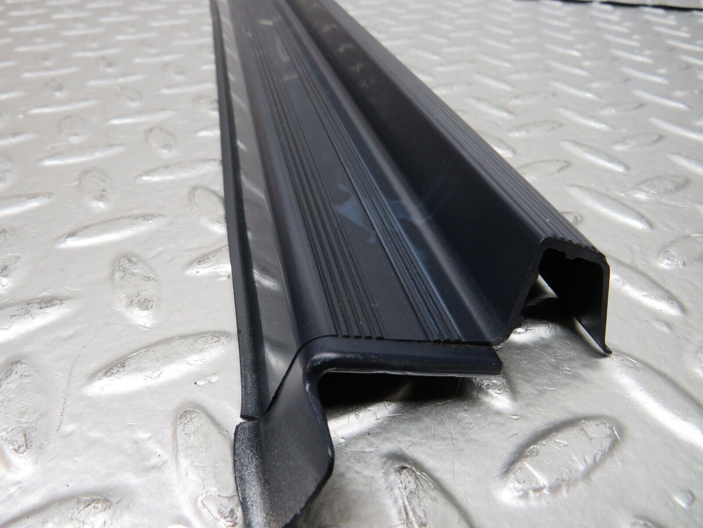 25165 Mercedes-Benz W201 190D Rear Left Door Sill Blue