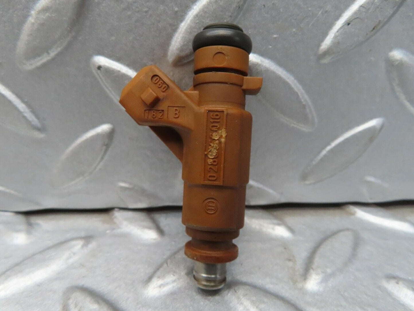 13412 Mercedes-Benz W220 S430 Fuel Injector Bosch 0280156016