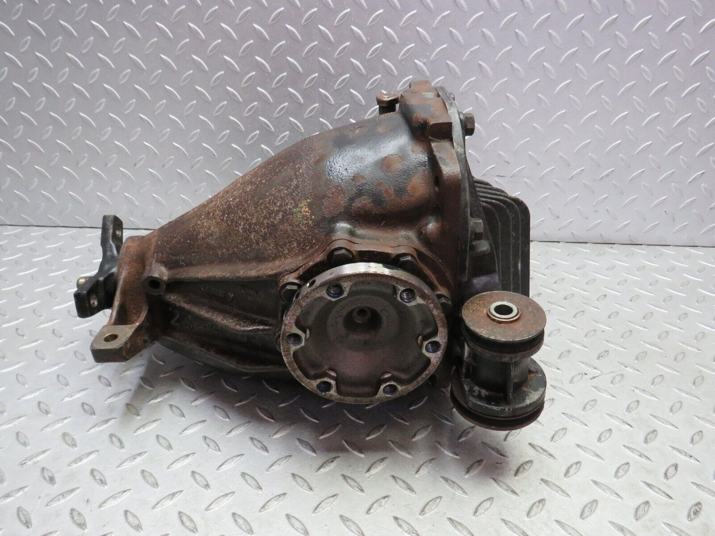 36330 Mercedes-Benz W126 420SE Rear Differential Ratio 2.47 1263511201