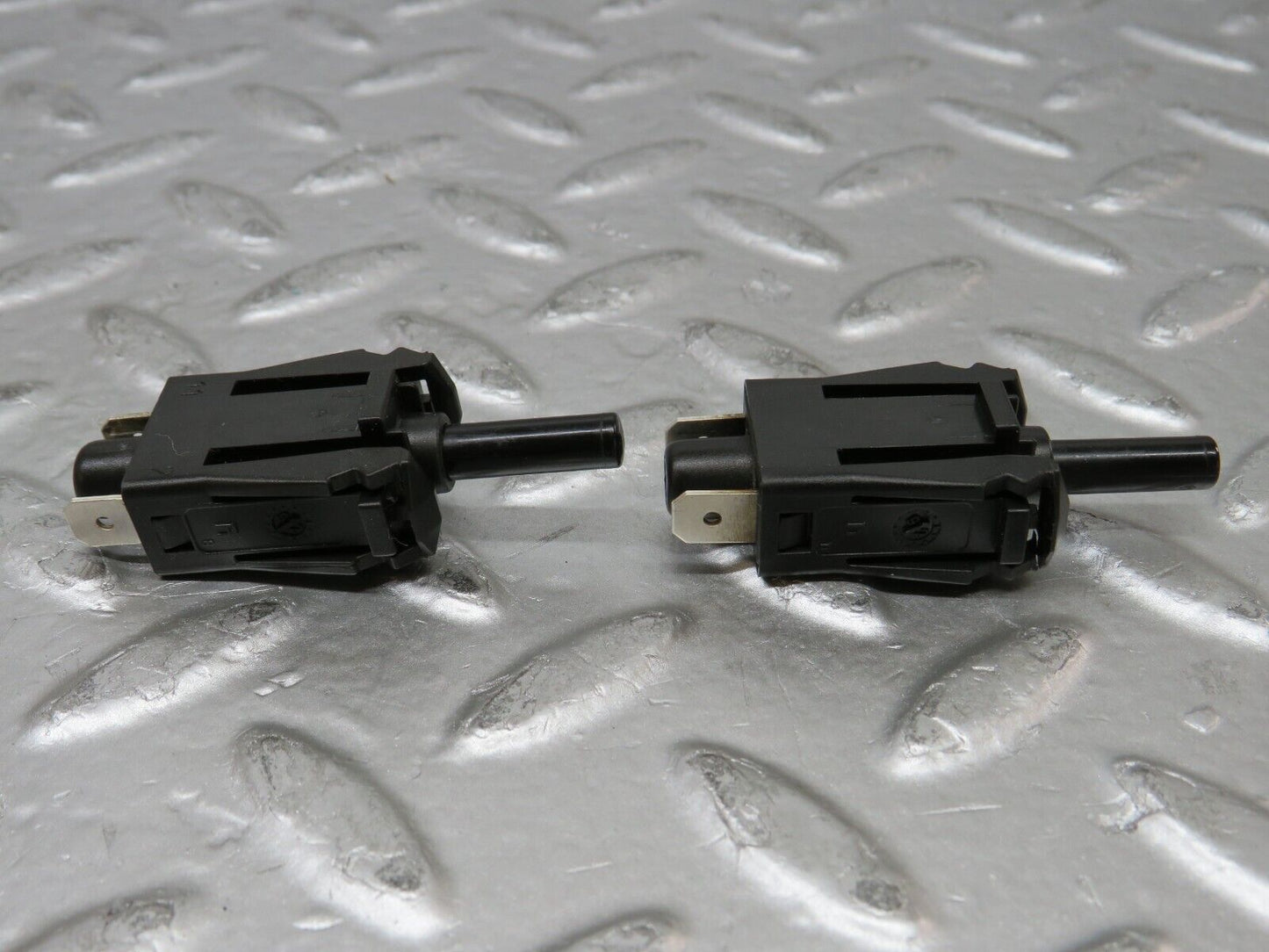 26720 Mercedes-Benz C124 220CE Coupe Door Contact Switch Pair 0015458714