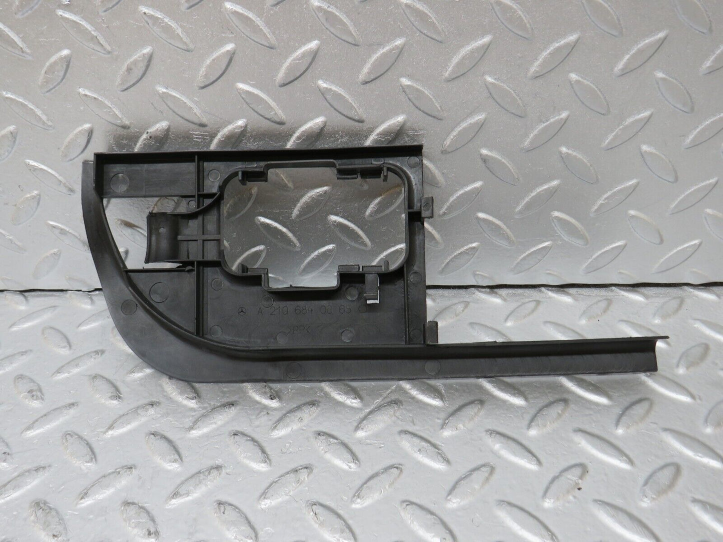 35063 Mercedes-Benz W210 320E Battery Access Negative Cover Lid 2106840065