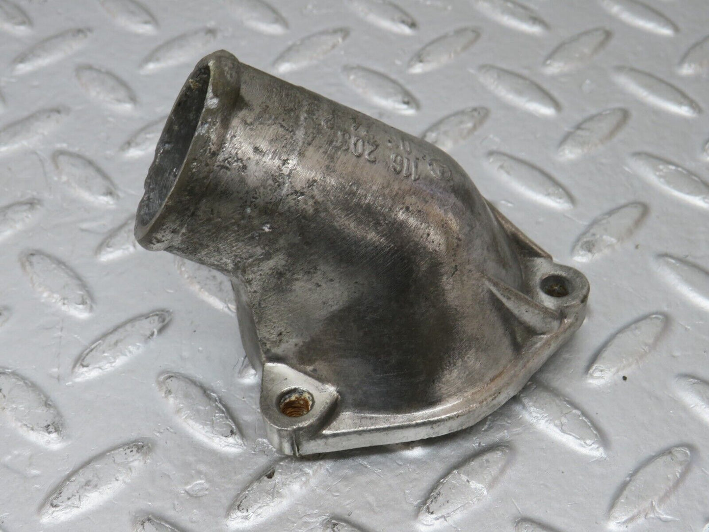32857 Mercedes-Benz C107 R107 350 V8 Thermostat Housing 1162030374
