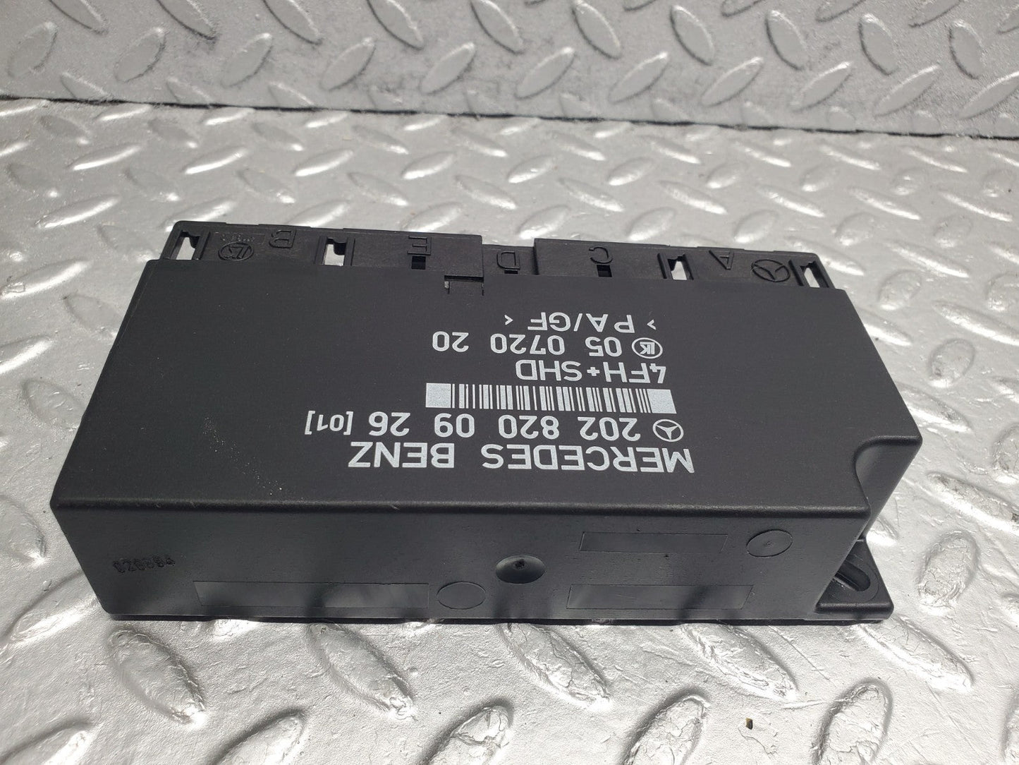 W124 Wagon comfort control unit used OEM