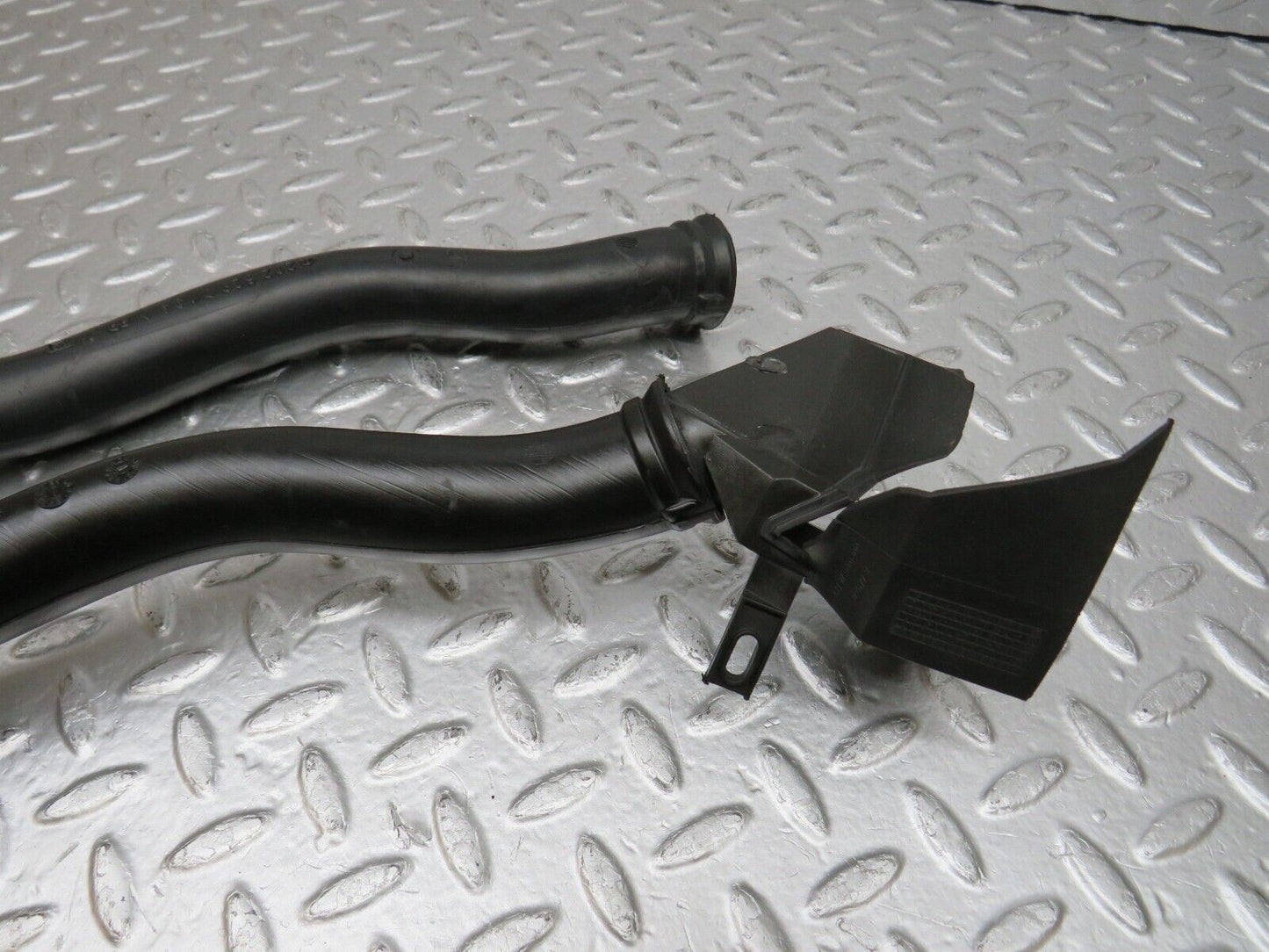 33425 Mercedes-Benz W202 C180 Water Drain Hose Pair 2026280094 2026280194