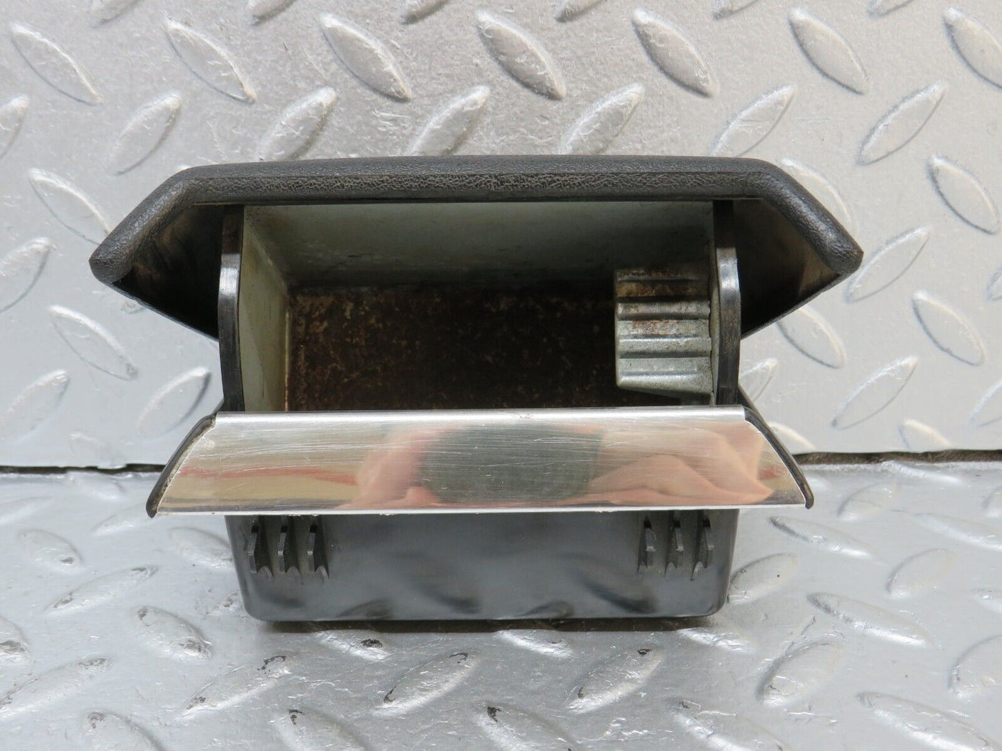 40616 Mercedes-Benz W123 300D Rear Door Ashtray Black