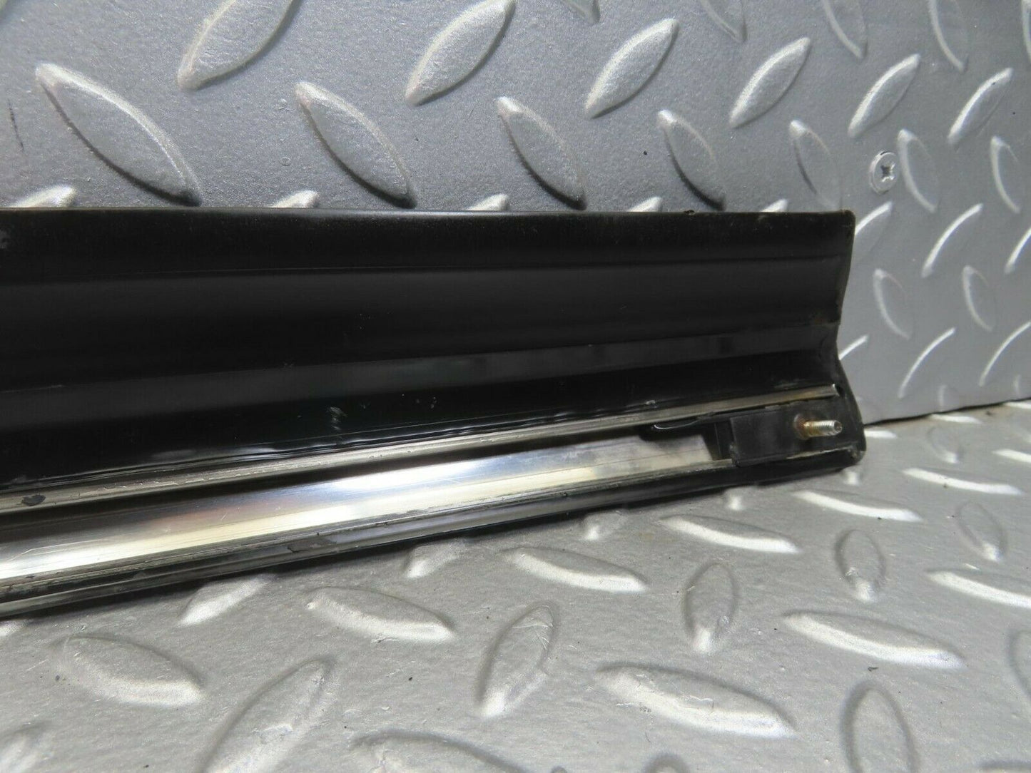 10124 Mercedes-Benz C123 230CE Coupe Left Door Lower Trim