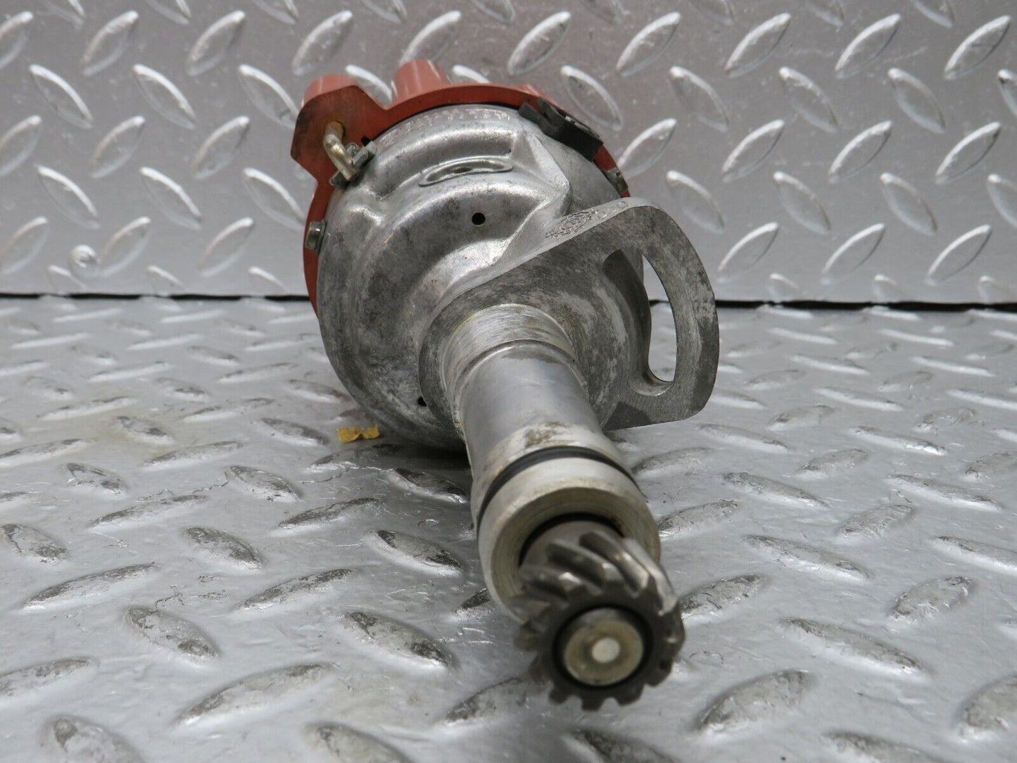 27385 Mercedes-Benz W123 280E Ignition Distributor Bosch 0031580901