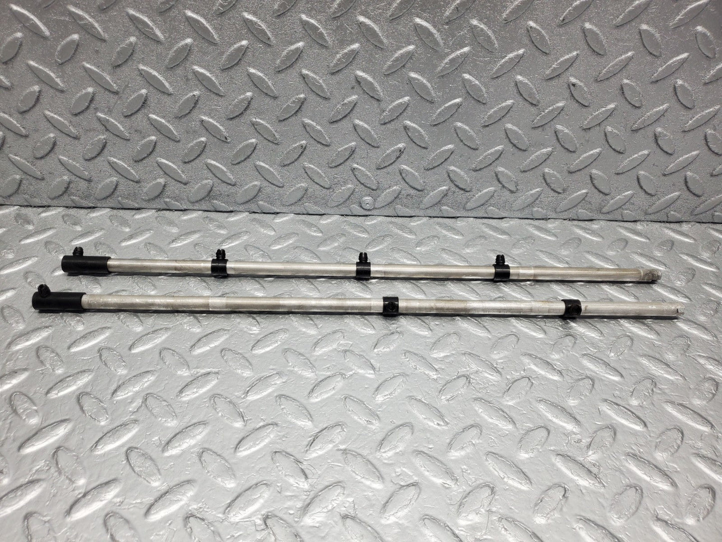 W126 Coupe camshaft oil tube used OEM