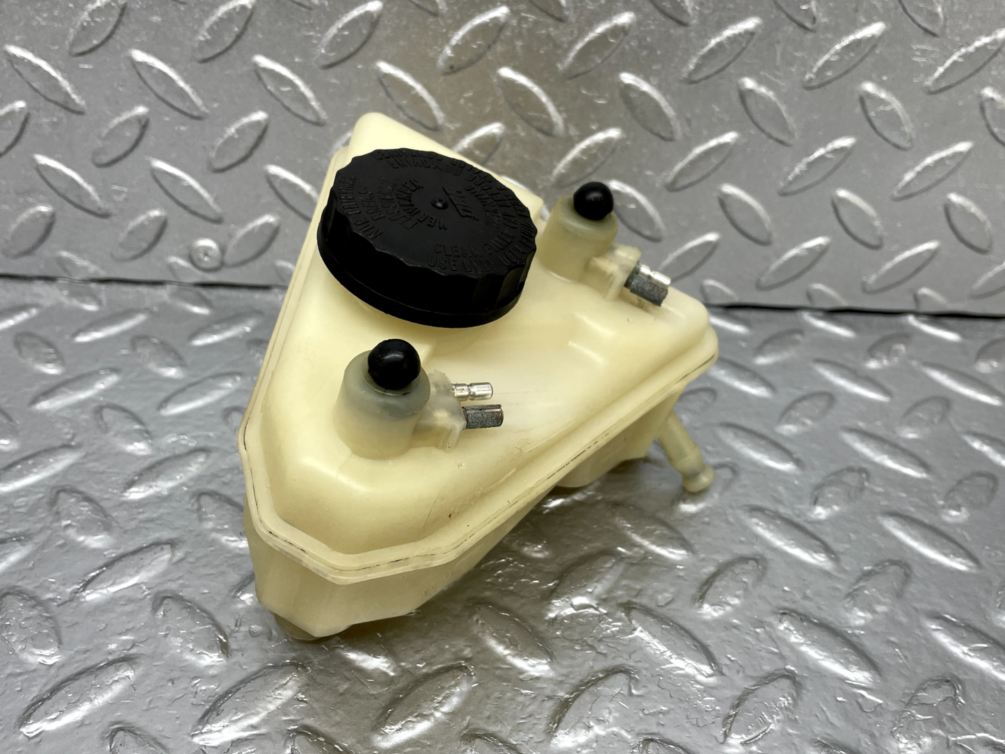 44271 Mercedes-Benz W123 280E Brake Fluid Reservoir Tank Dba