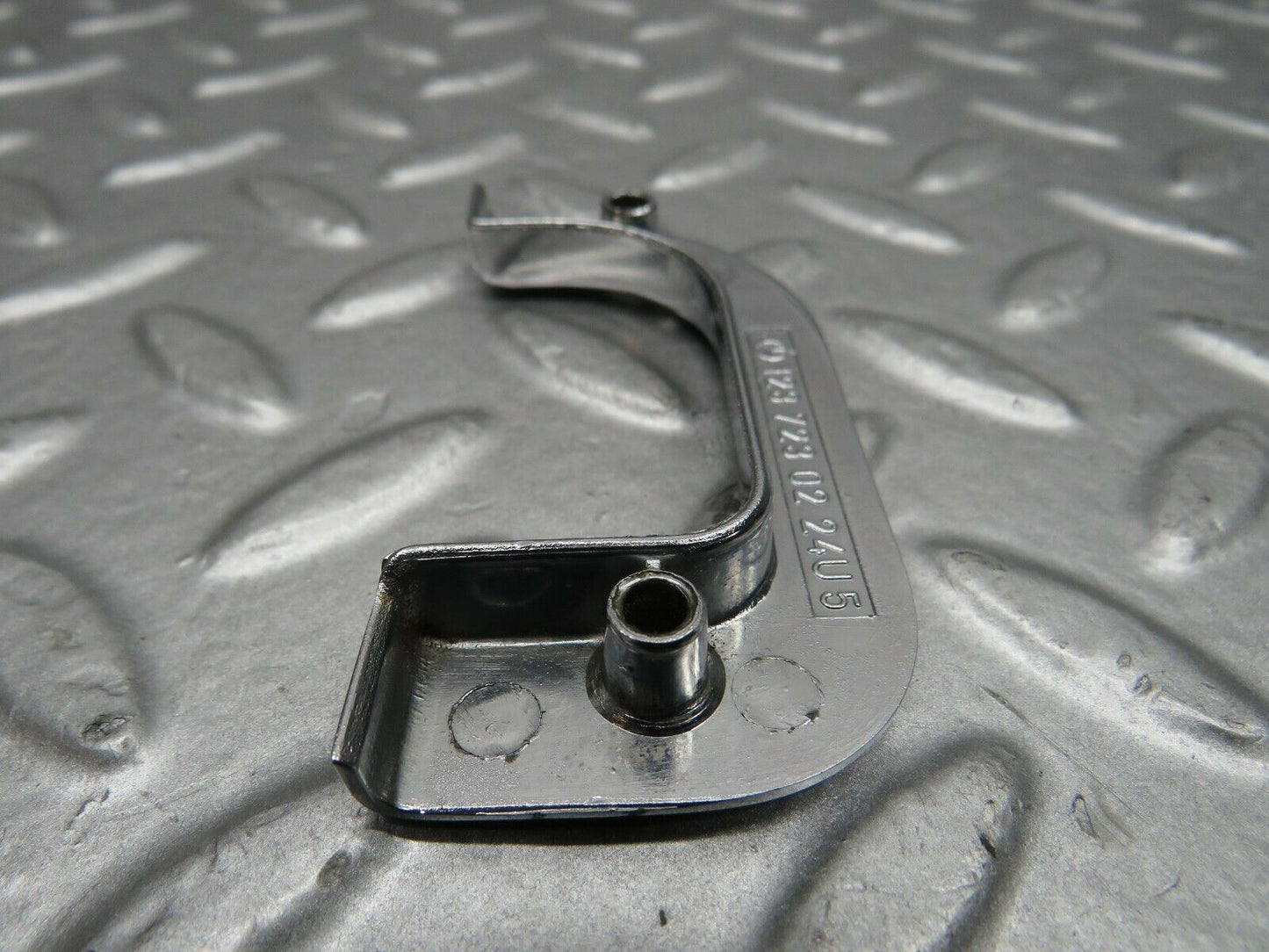 21970 Mercedes-Benz S123 280TE Wagon Right Chrome Door Latch Trim 1237230224