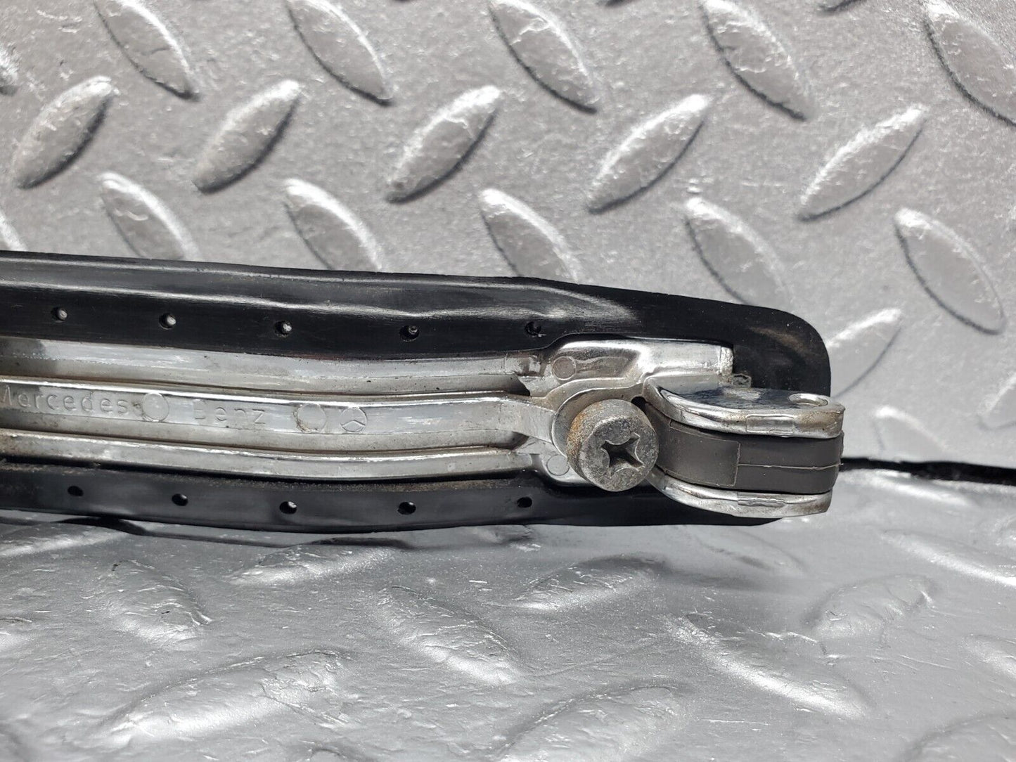 45645 Mercedes-Benz W126 420SE Front Right Door Exterior Handle No Key
