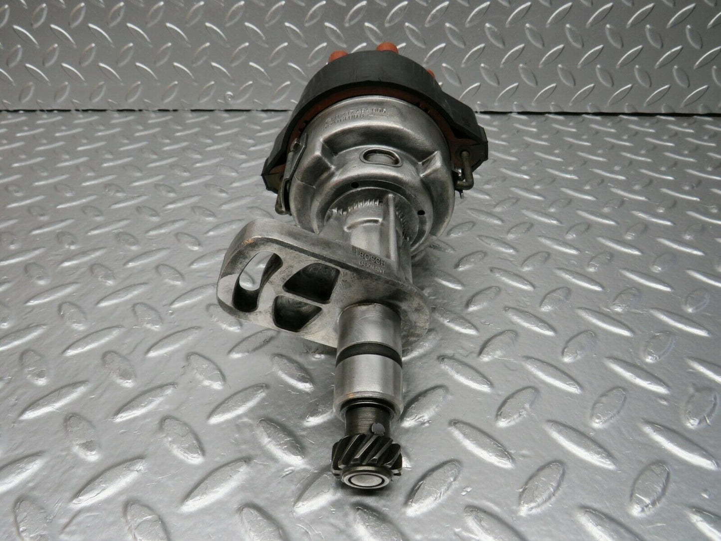 23913 Mercedes-Benz C107 450SLC Coupe Ignition Distributor 0237404006