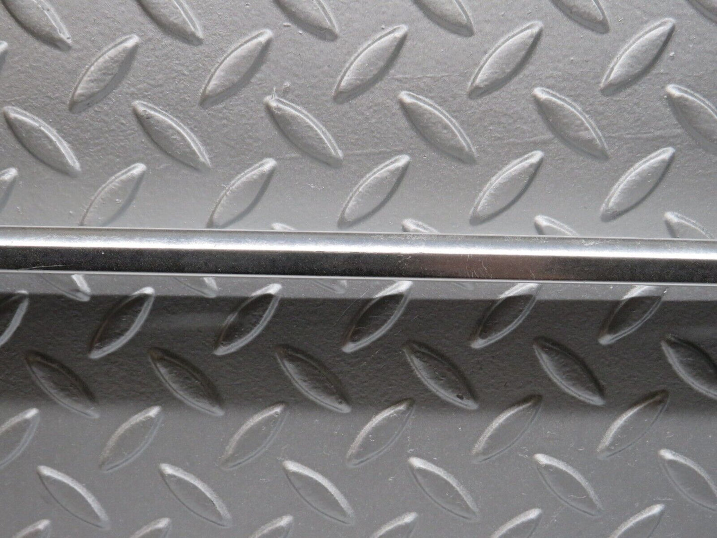 40196 Mercedes-Benz R107 Hardtop Side Window Chrome Moulding Trim Left