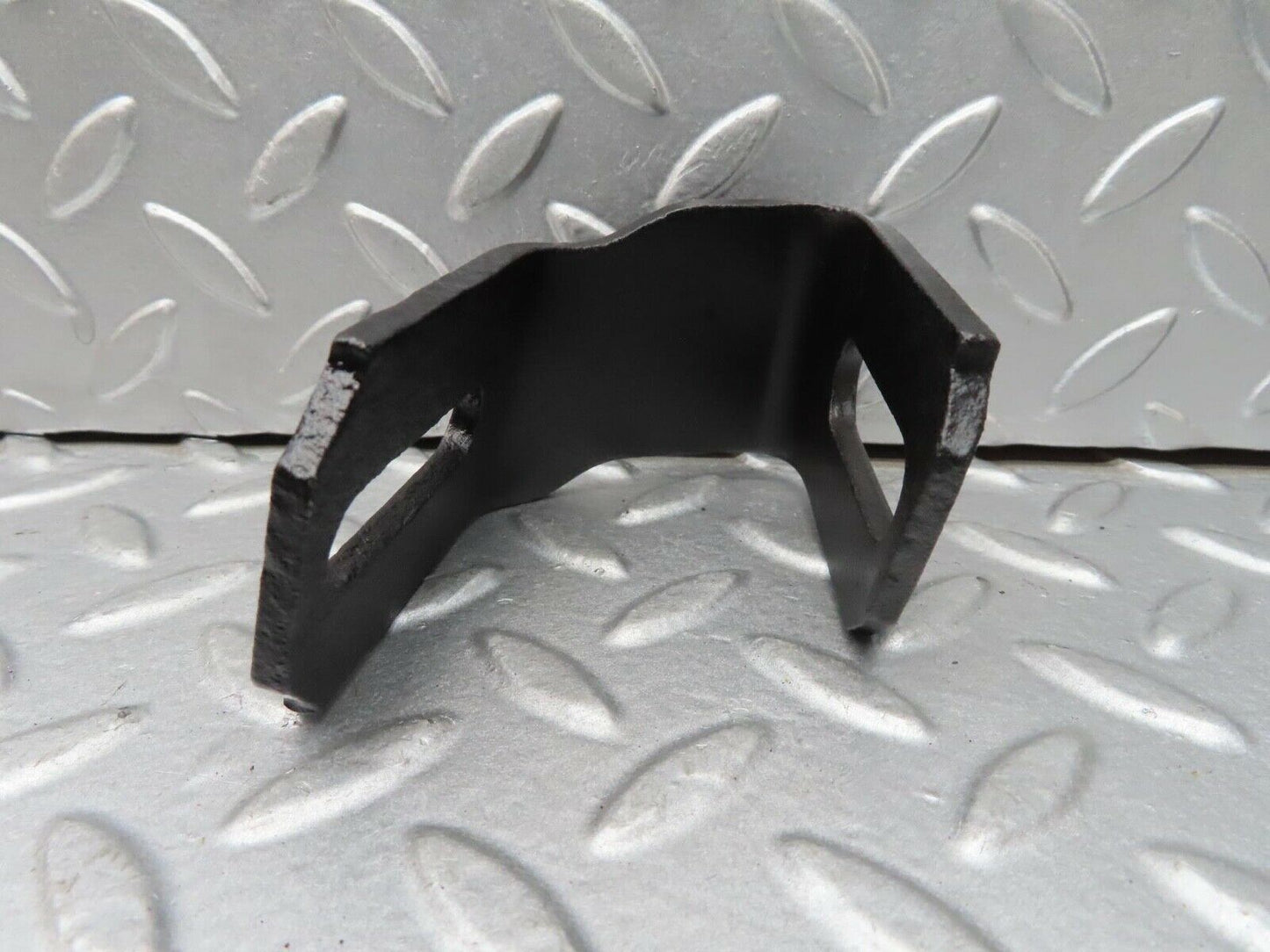 14506 Mercedes-Benz W116 350SE Front Bumper Bracket Holder