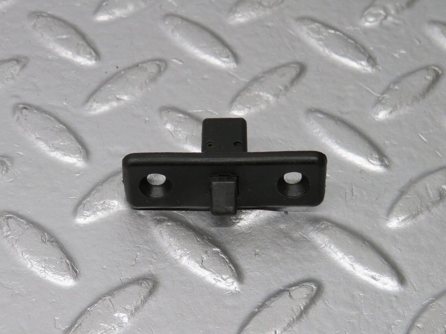39289 Mercedes-Benz R107 500SL Glove Box Lock 1076890025