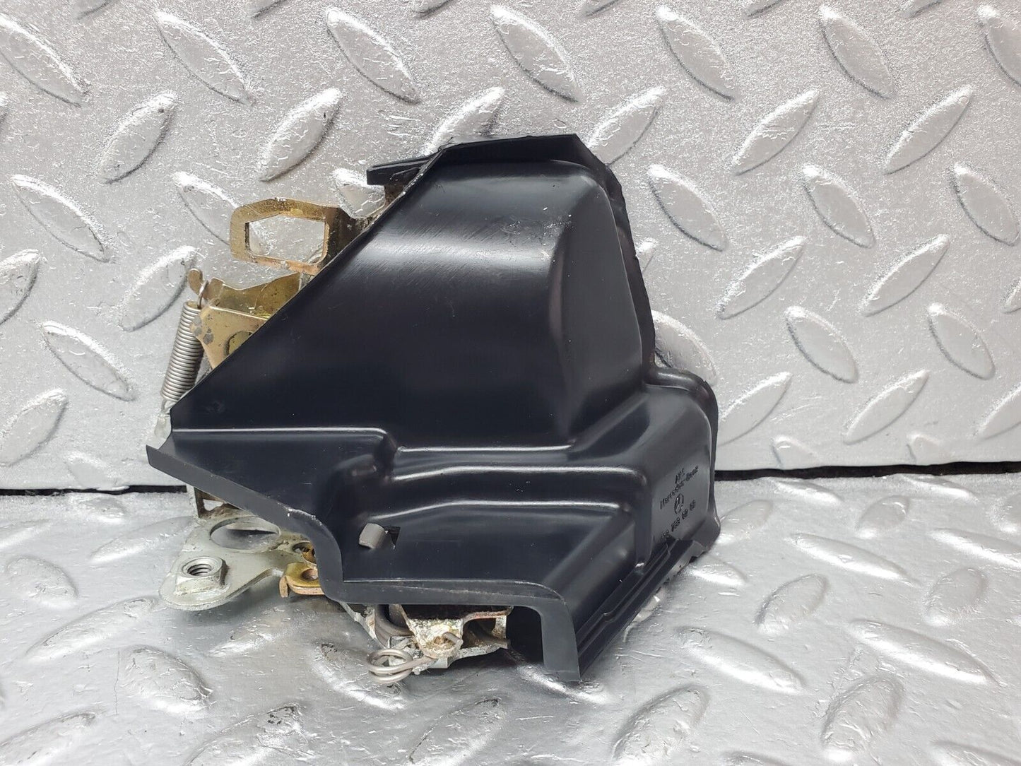 45622 Mercedes-Benz W126 420SE Rear Right Door Lock Mechanism 1237230208