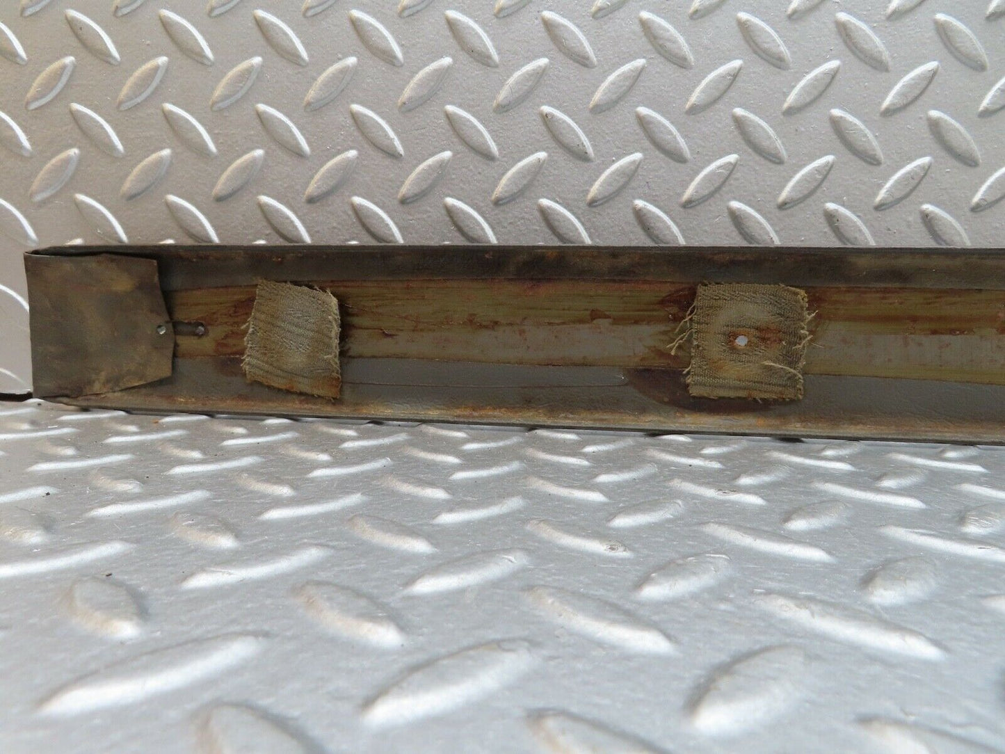 18897 Mercedes-Benz W121 190b Ponton B Pillar Cover Left Side Brown