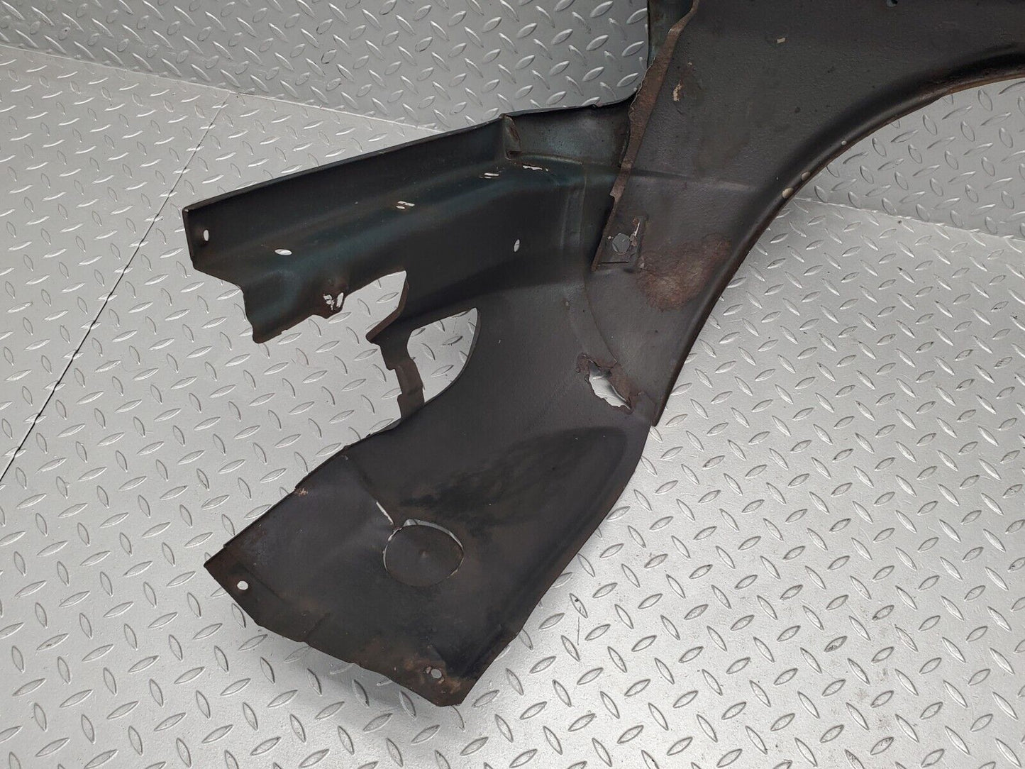 46555 Mercedes-Benz C123 280CE Coupe Front Right Wing Fender
