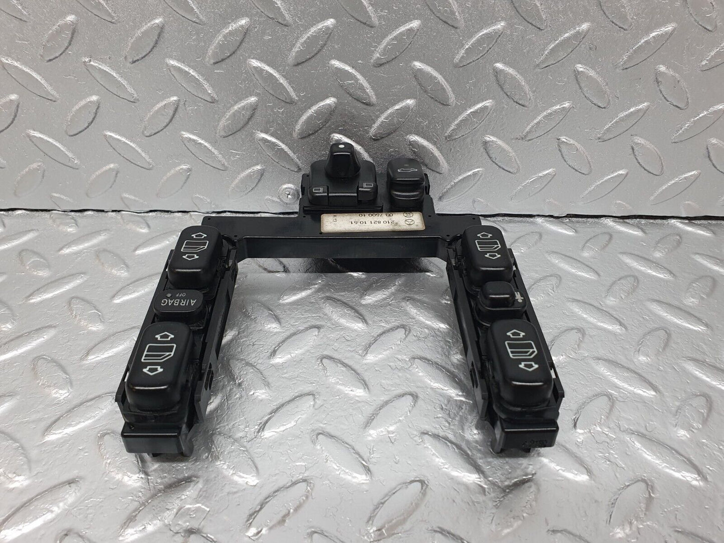 41838 Mercedes-Benz W202 C200 Electric Window Switch Control Unit 2108211051