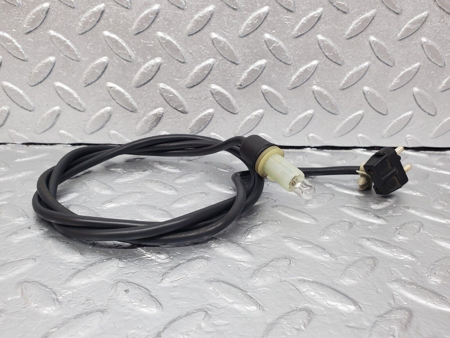 45792 Mercedes-Benz W126 420SE Wing Indicator Cable Wire 1249971881