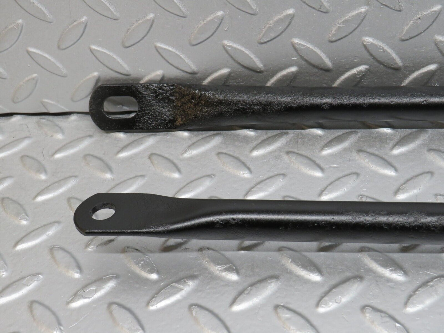 38583 Mercedes-Benz R129 280SL Coupe Rear Suspension Anti Roll Bar Support Bar 2x