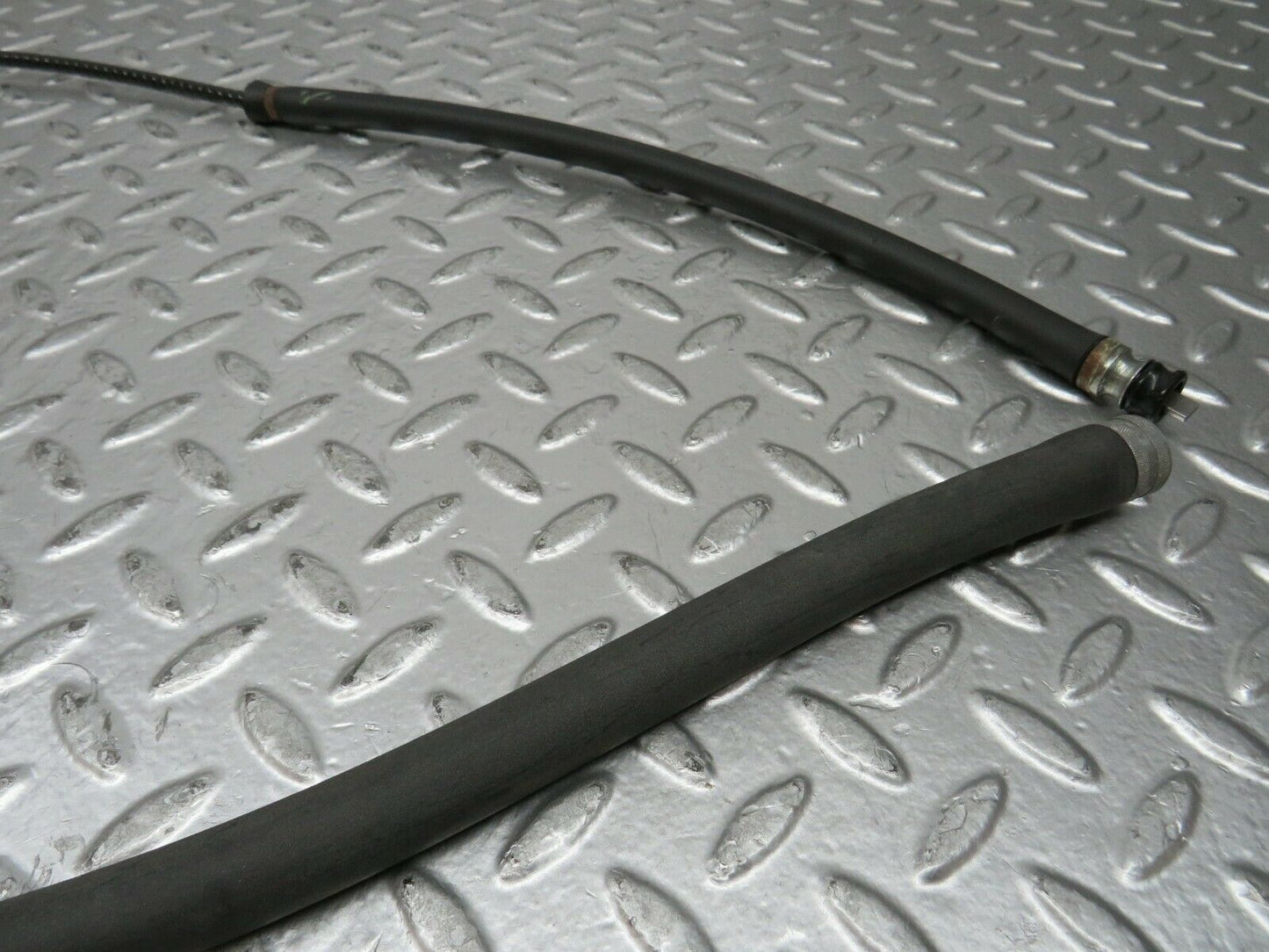 23329 Mercedes-Benz W116 350SE Speedometer Cable For Automatic Gearbox