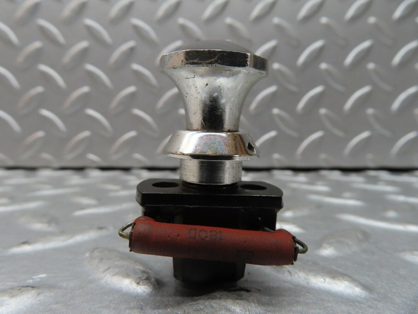 18982 Mercedes-Benz W121 190b Ponton Bakelite Switch 2612