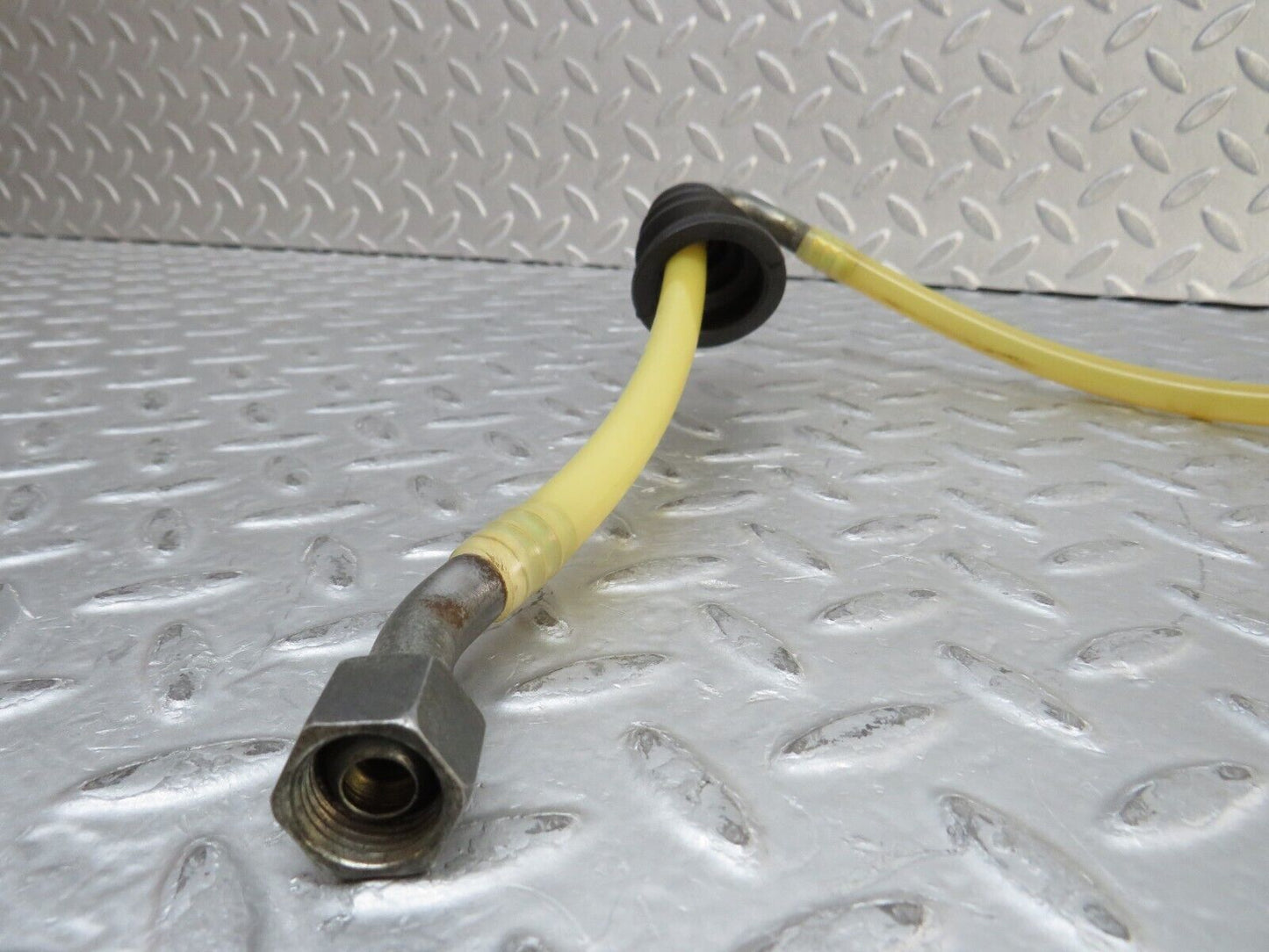 37160 Mercedes-Benz C126 420SEC Coupe Brake Servo Pipe