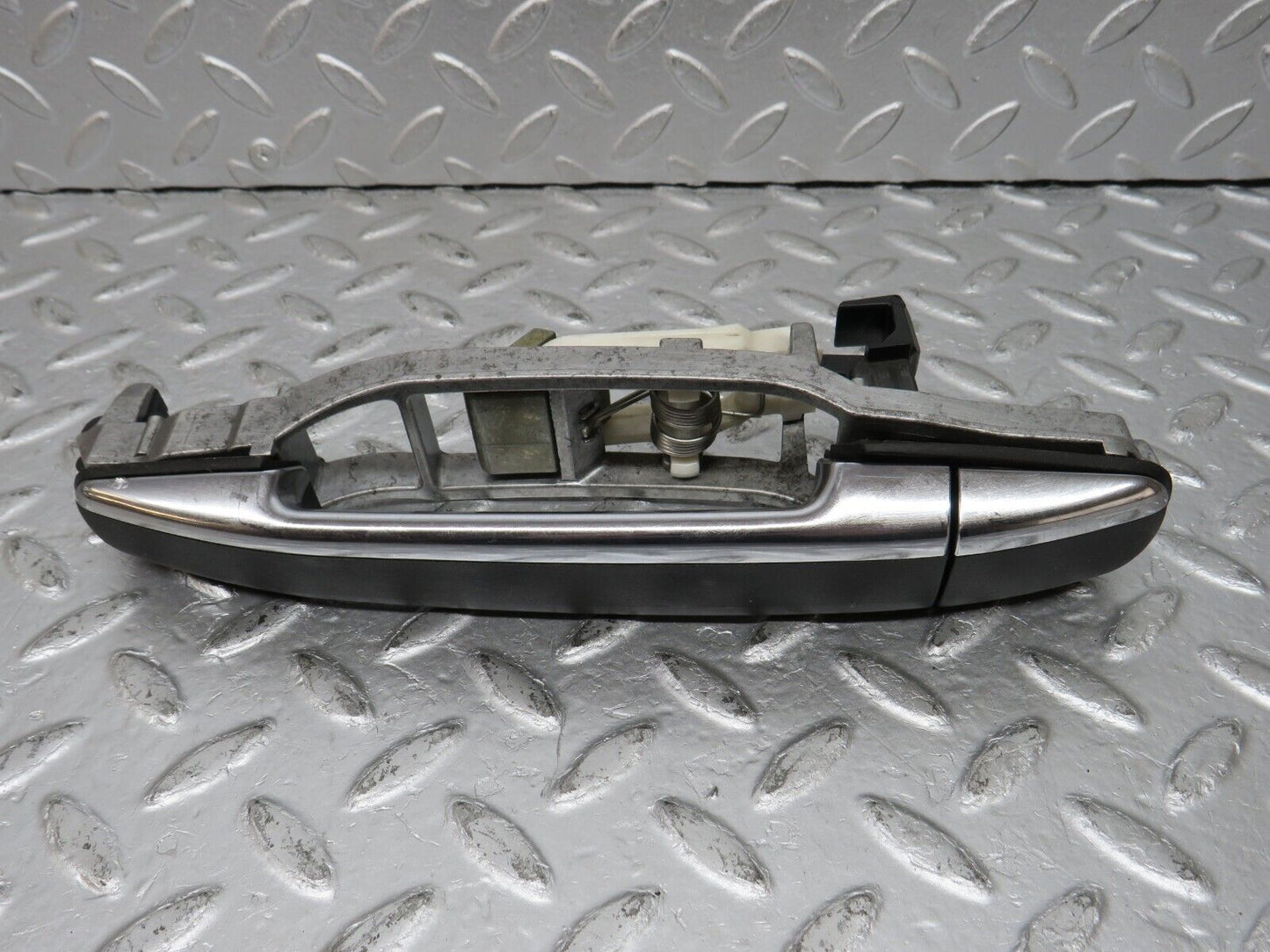 33421 Mercedes-Benz W202 C180 Rear Left Exterior Door Handle