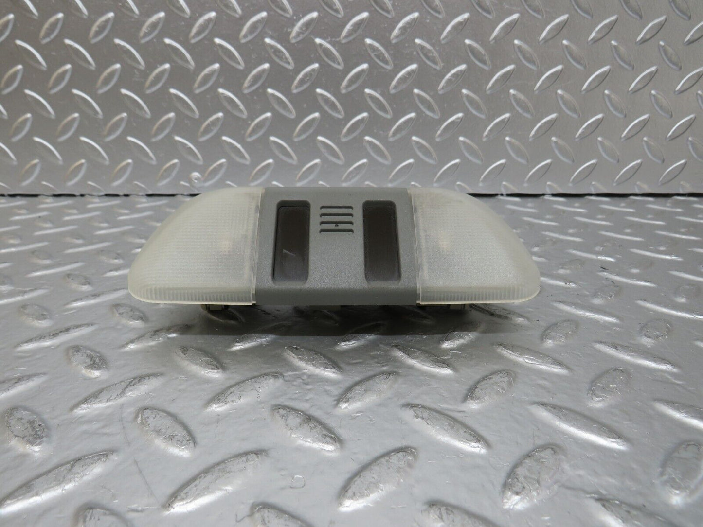 24940 Mercedes-Benz W140 S320 Rear Dome Light Hella 1408201701