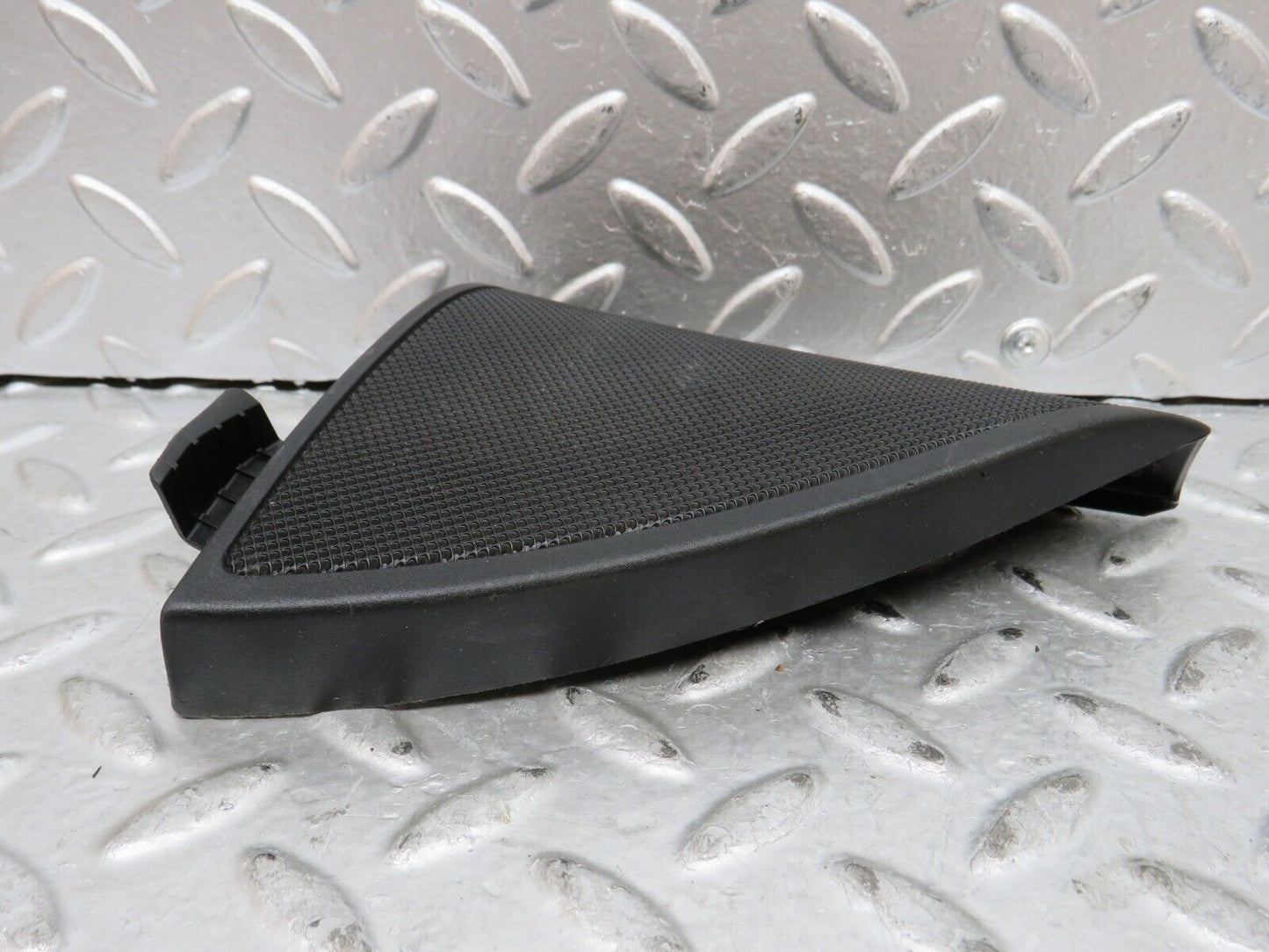 29092 Mercedes-Benz C124 320CE Coupe Front Left Door Speaker Cover 2047203948