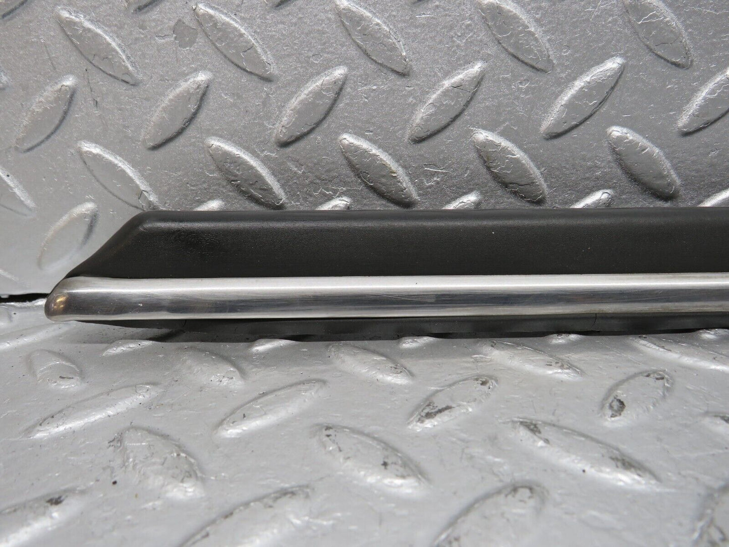 40125 Mercedes-Benz R107 350SL Coupe Front Right Wing Lower Trim