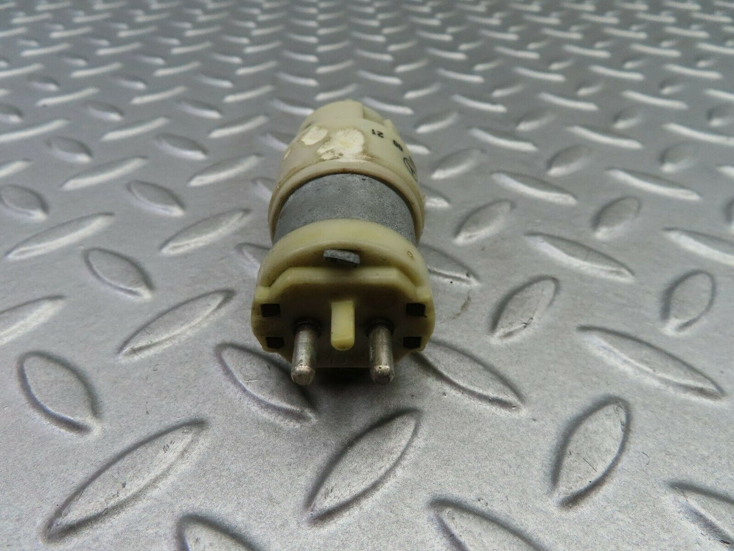 6161 Mercedes-Benz W126 380SE Windscreen Washer Pump 1238690021