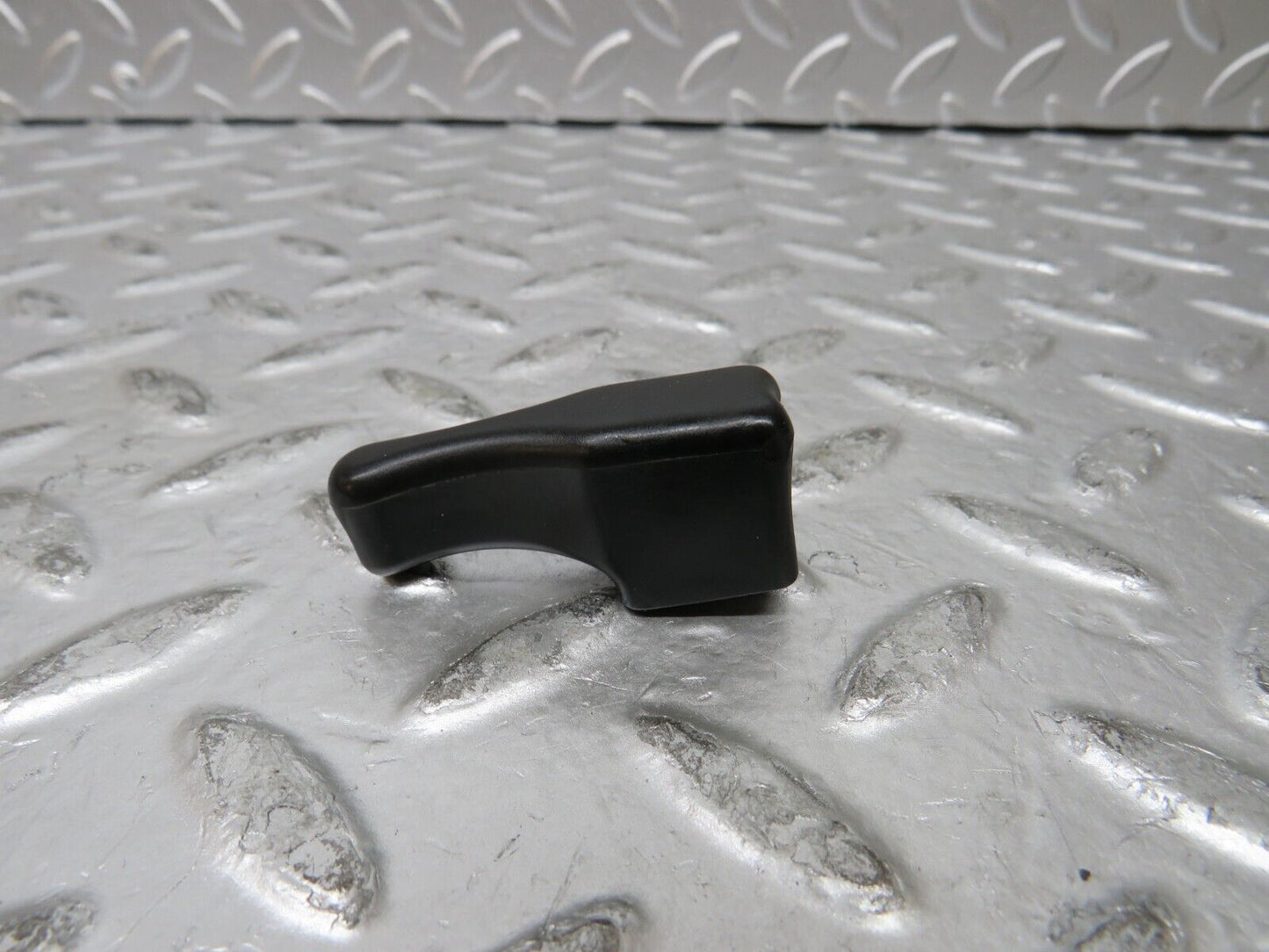 26983 Mercedes-Benz W123 240D Mirror Adjustment Knob