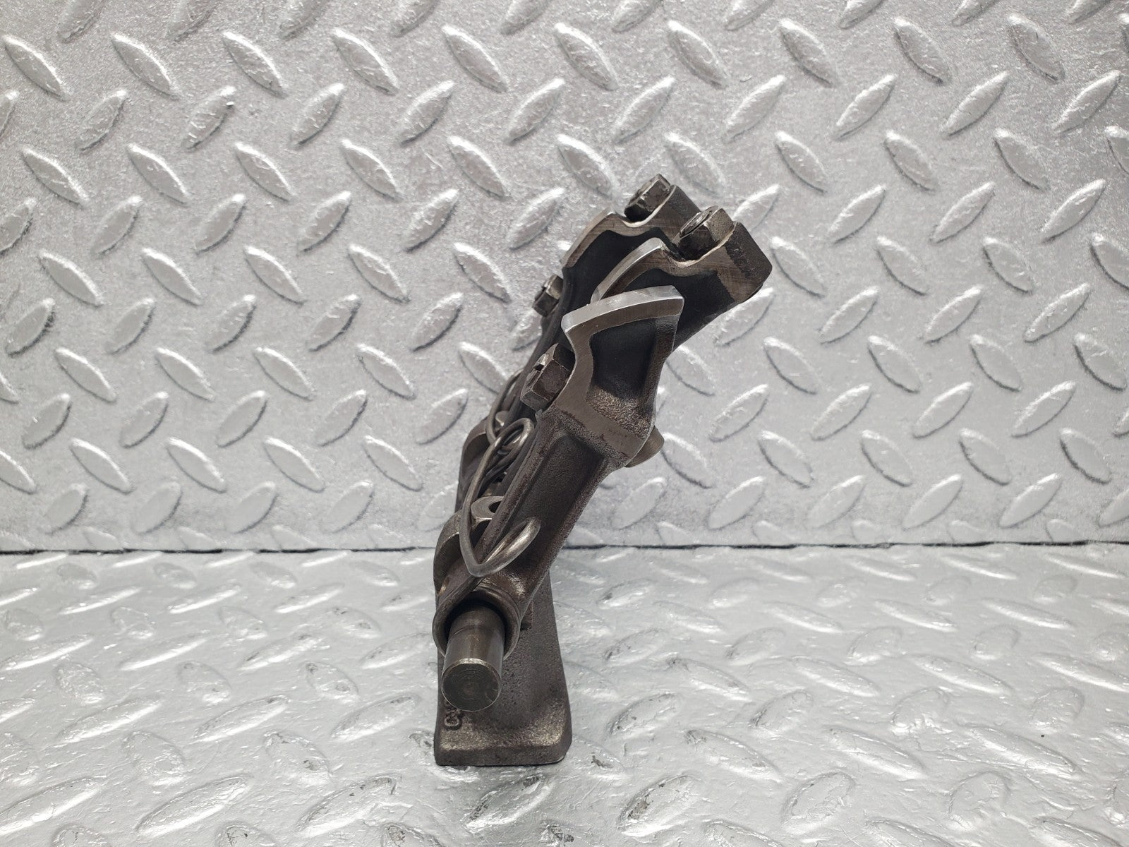 W112 rocker arm support arm and shaft used OEM