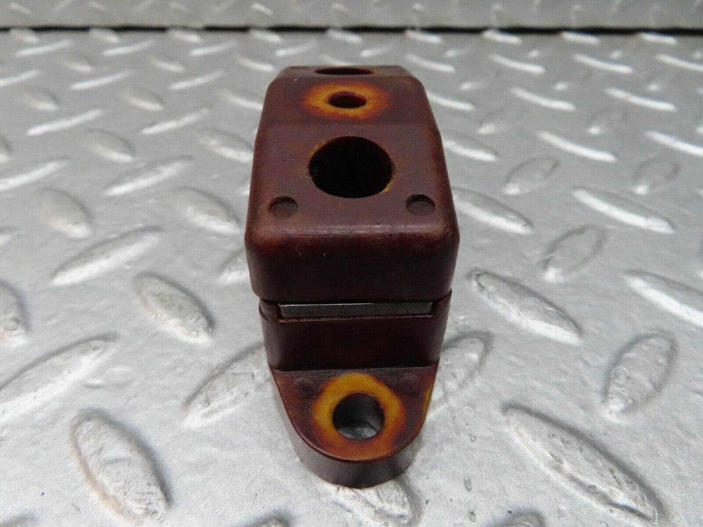 18265 Mercedes-Benz W111 220SE Coupe Fuel Injector Bracket