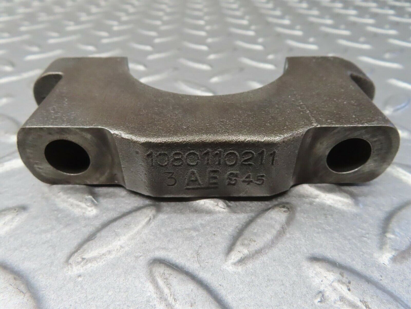 13383 Mercedes-Benz W111 230S Crankshaft Bearing Holder Block 1080110211