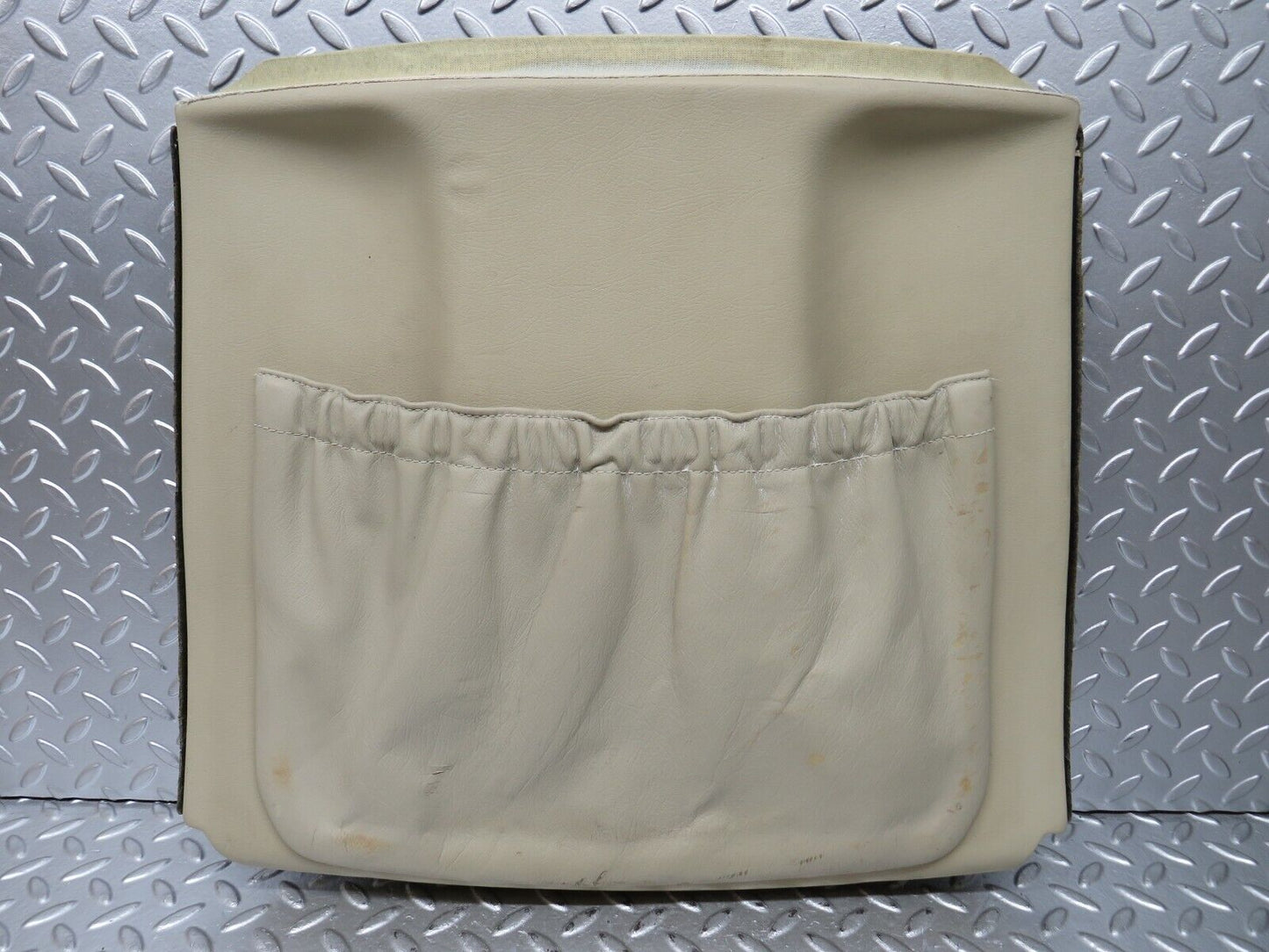 26633 Mercedes-Benz C124 220CE Front Right Seat Rear Cover Beige 1249140023