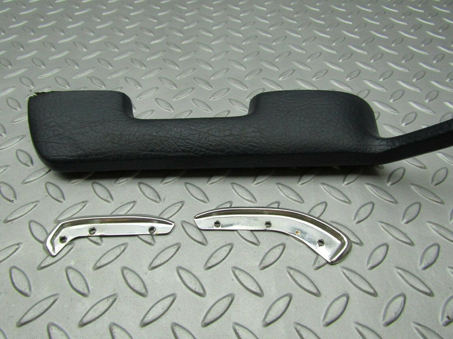 3308 Mercedes-Benz W108 280SE Interior Door Handle Blue Left