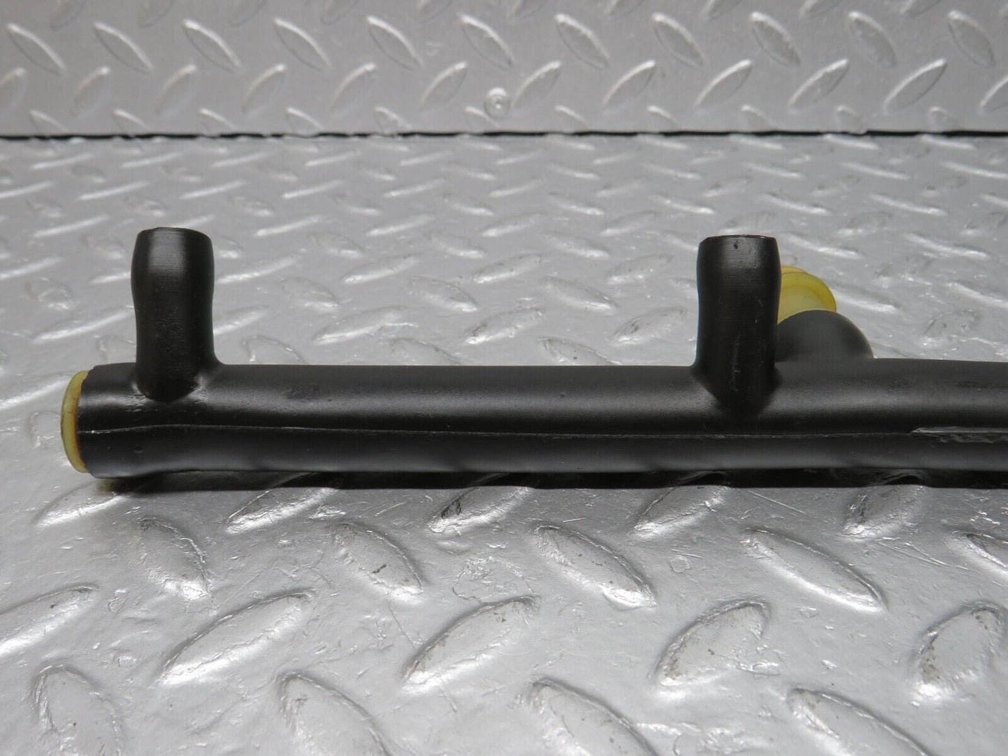 39161 Mercedes-Benz R107 500SL Air Intake Breather Hose Pipe 1160940982