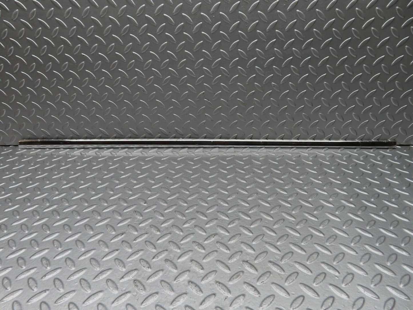 18141 Mercedes-Benz W123 200 Rear Right Door Chrome Moulding Trim