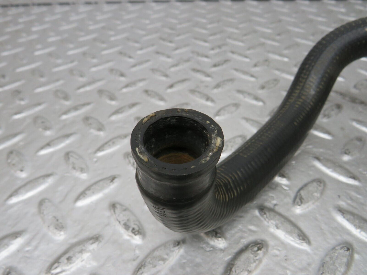 26318 Mercedes-Benz W116 450SE Air Intake Breather Hose 1160940482