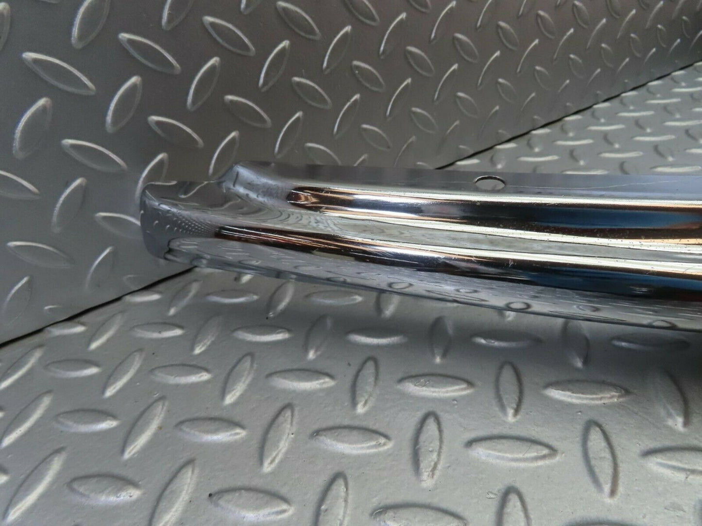 10615 Mercedes-Benz W108 Front Left Upper Bumper Corner