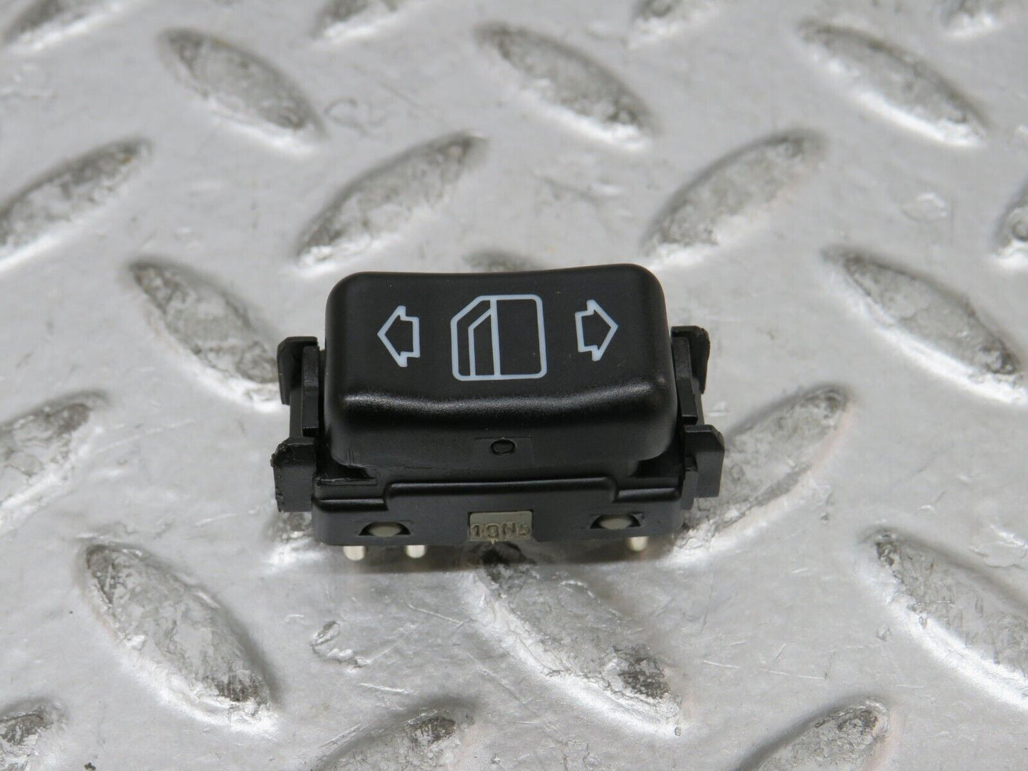 27563 Mercedes-Benz S124 300TE Electric Window Switch Right Side 1248209410