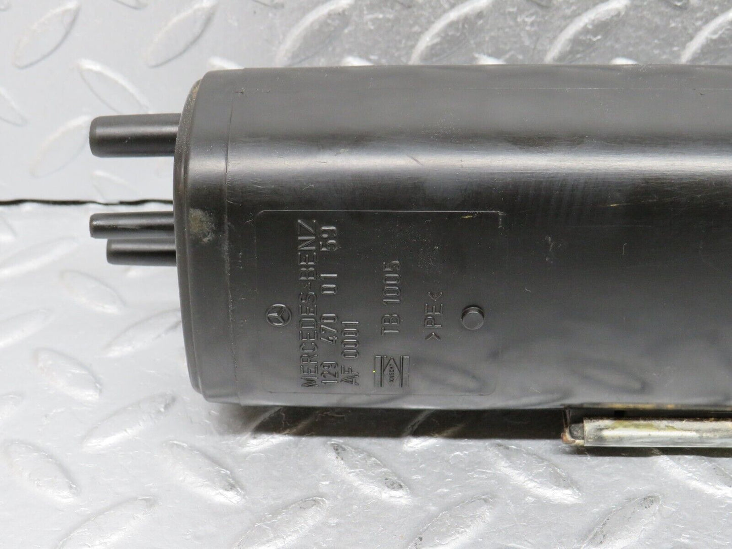 38503 Mercedes-Benz R129 280SL Coupe Charcoal Filter 1294700159